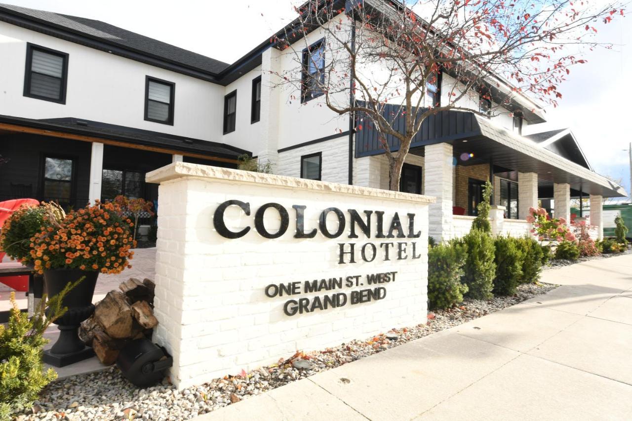 Colonial Hotel & Suites Grand Bend Eksteriør billede
