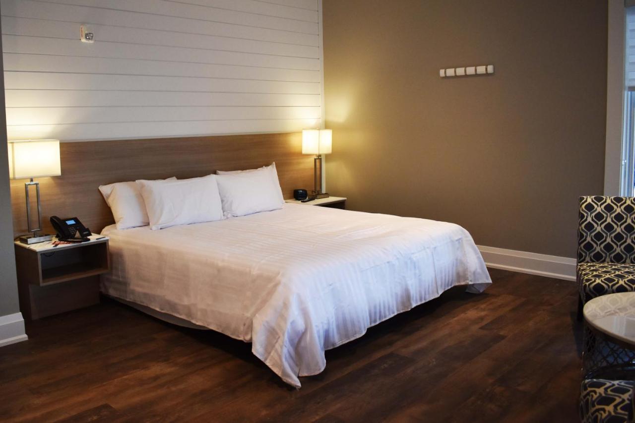 Colonial Hotel & Suites Grand Bend Eksteriør billede
