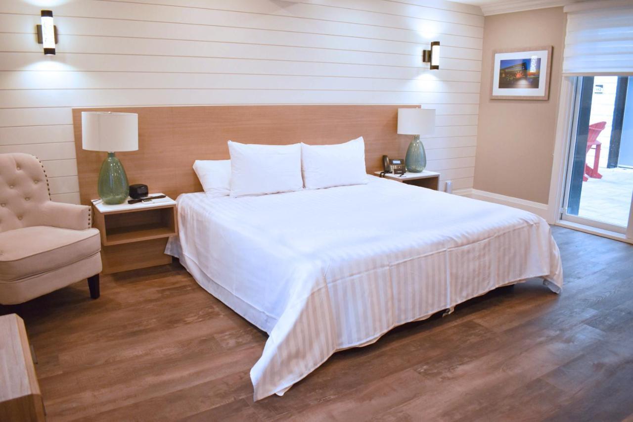 Colonial Hotel & Suites Grand Bend Eksteriør billede