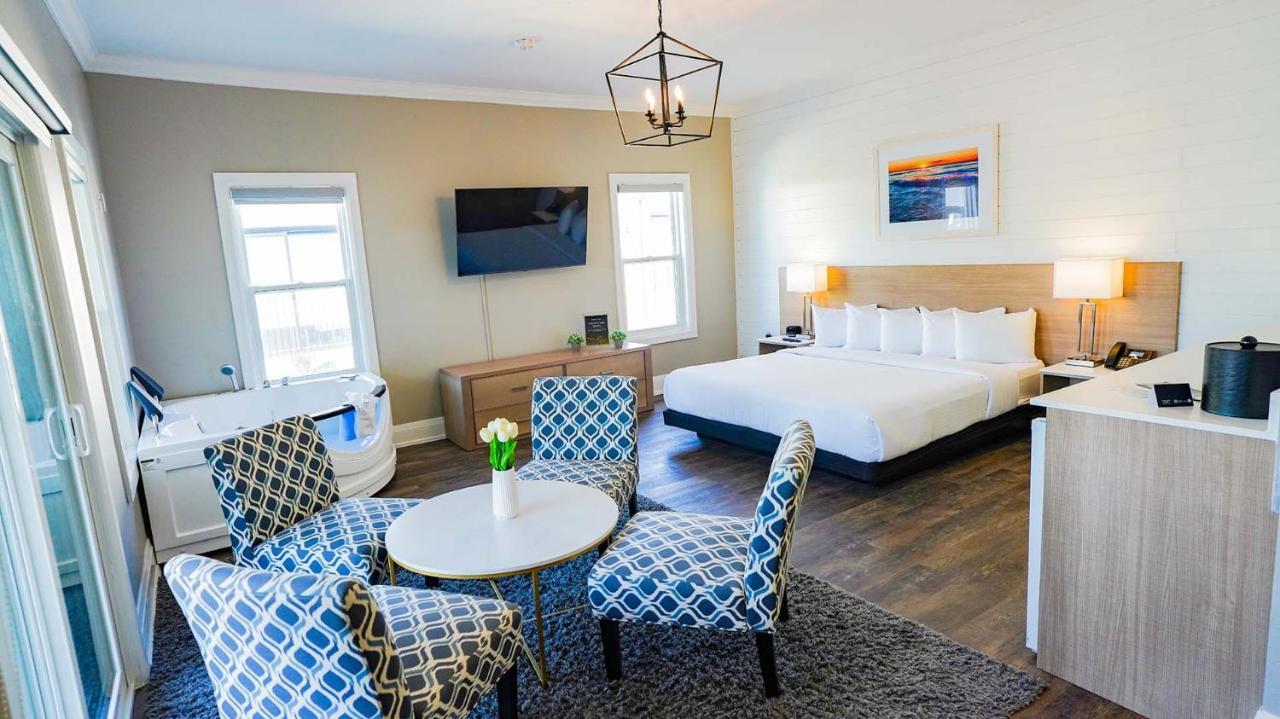 Colonial Hotel & Suites Grand Bend Eksteriør billede