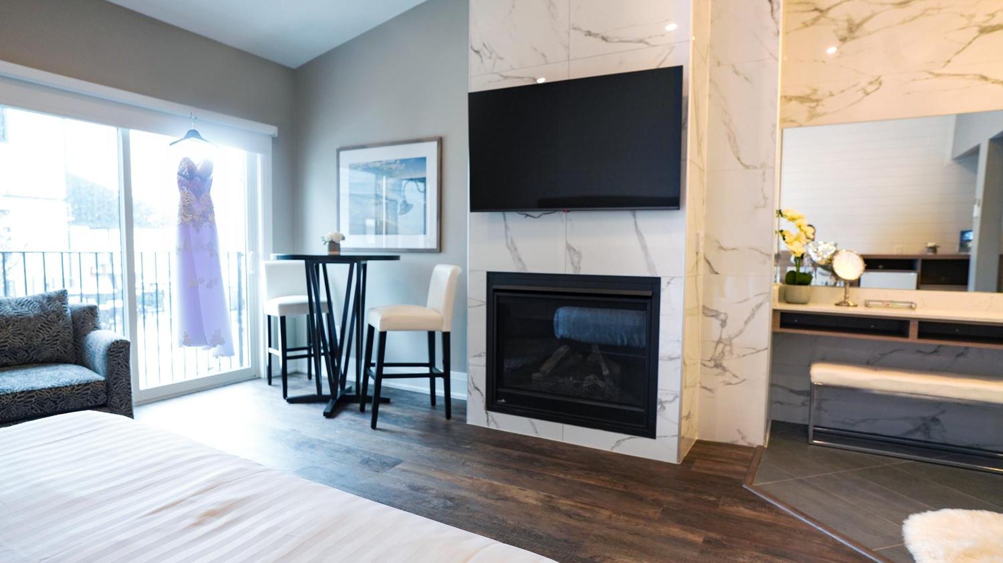 Colonial Hotel & Suites Grand Bend Eksteriør billede