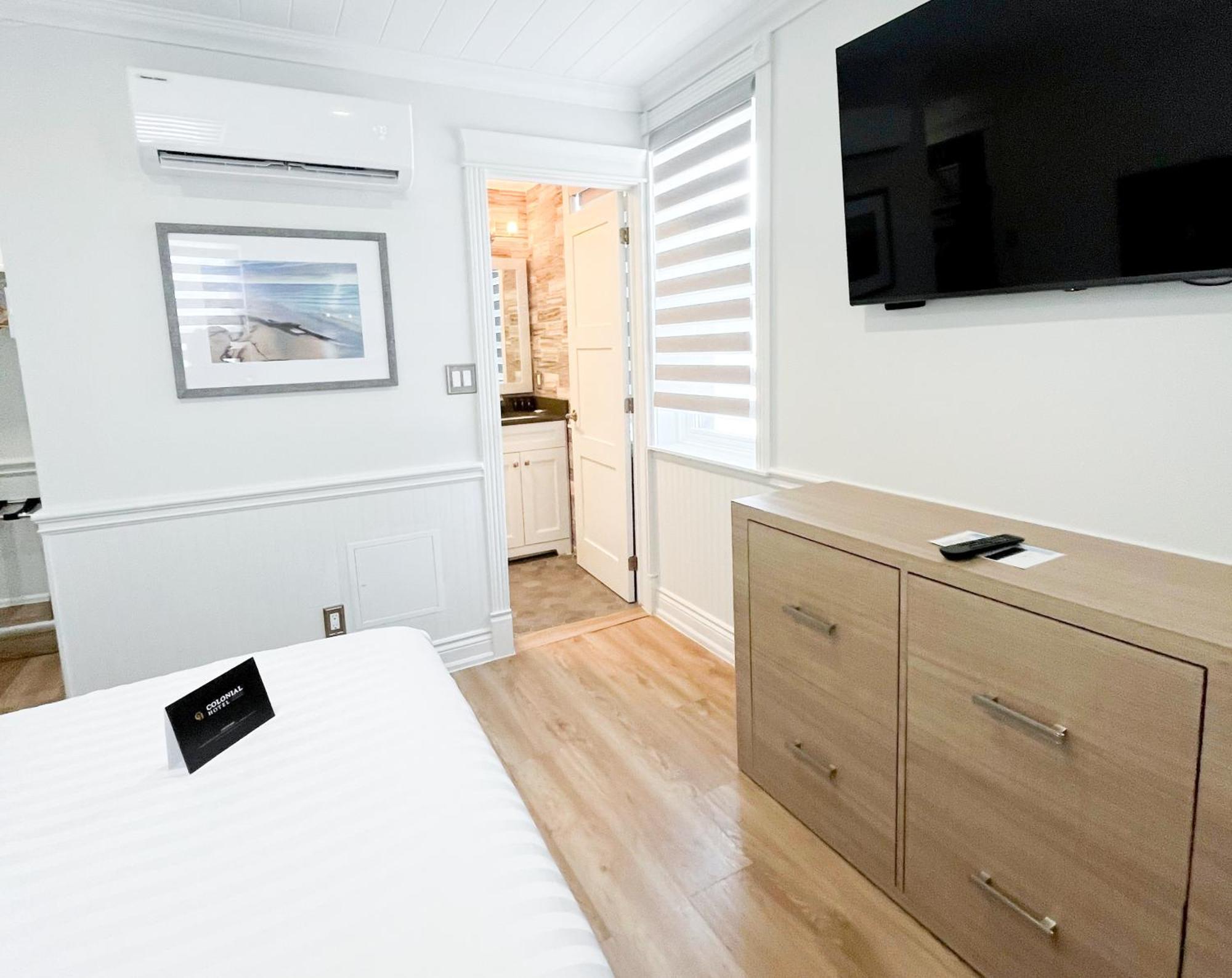 Colonial Hotel & Suites Grand Bend Eksteriør billede