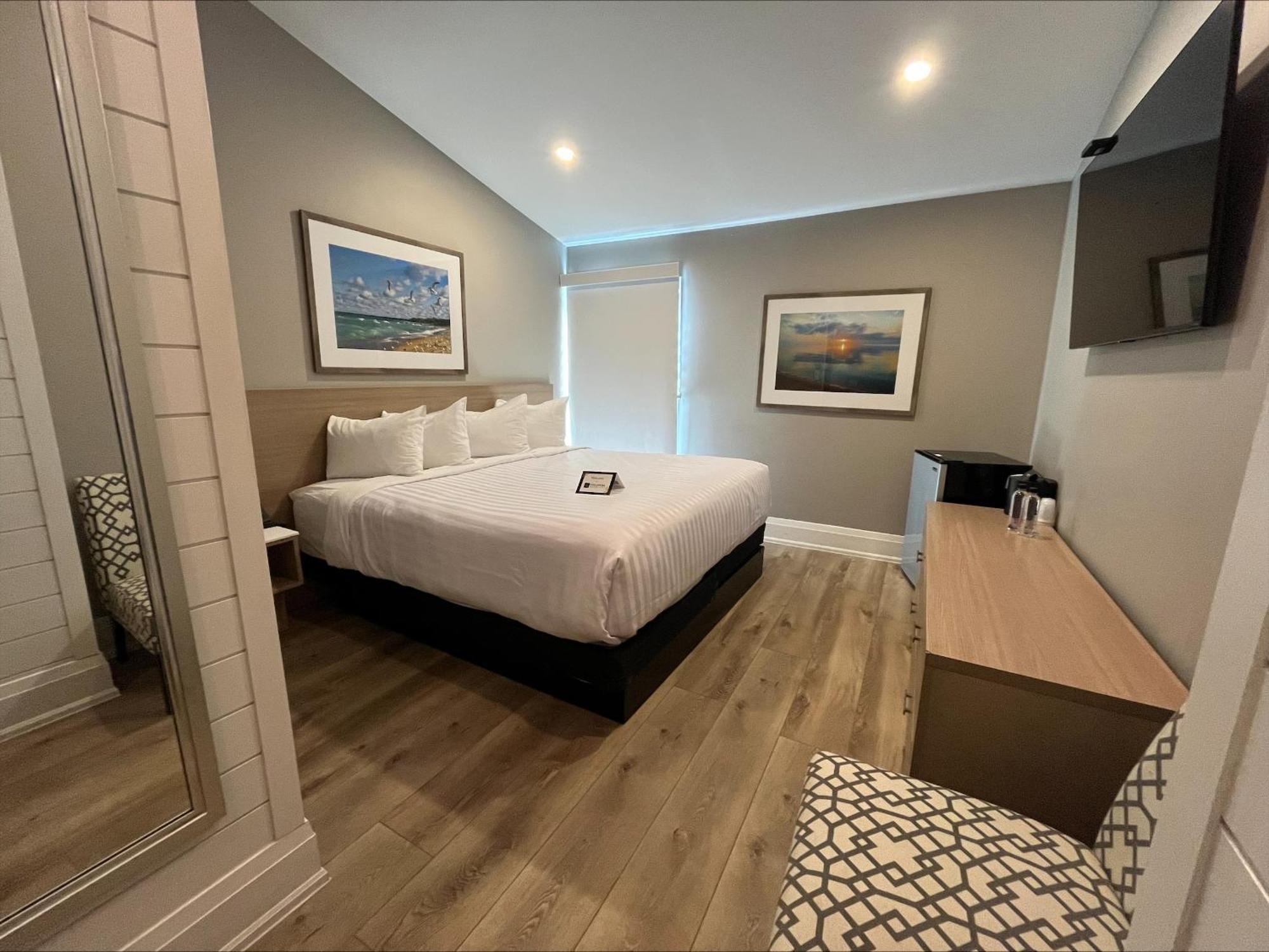 Colonial Hotel & Suites Grand Bend Eksteriør billede