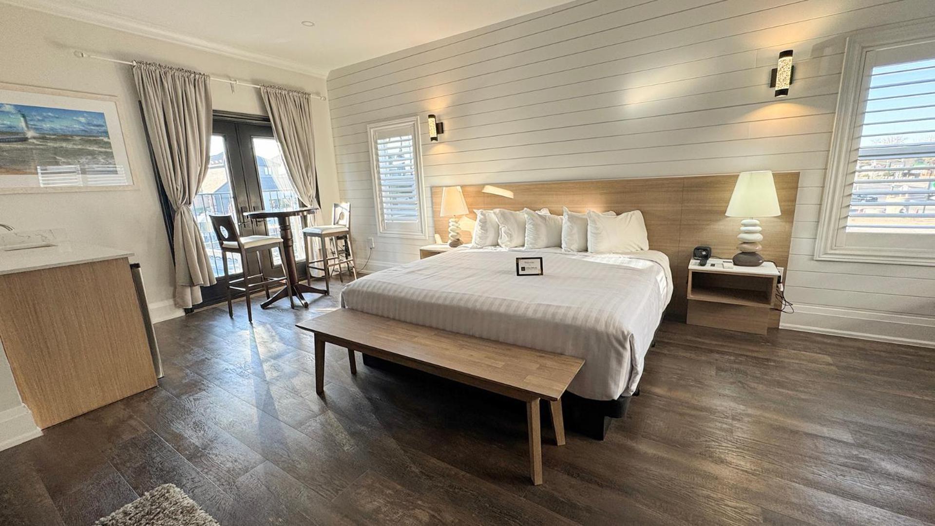 Colonial Hotel & Suites Grand Bend Eksteriør billede